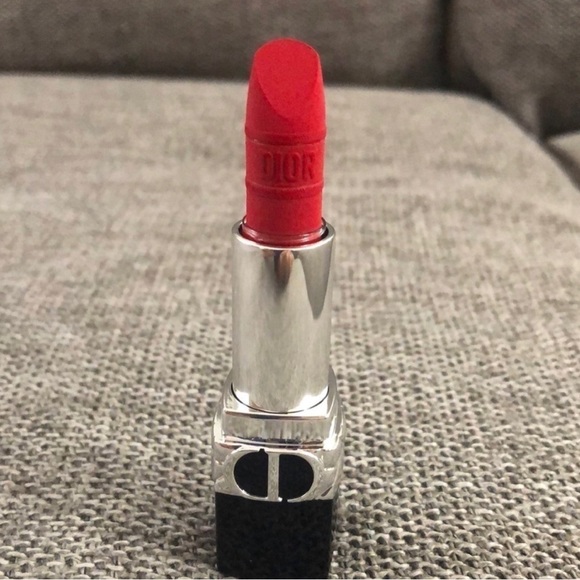 DIOR Rouge Couture Lipstick Long Wear 999 Velvet Mitzah Edition Red 3.5g 0.12 Oz - Picture 3 of 6